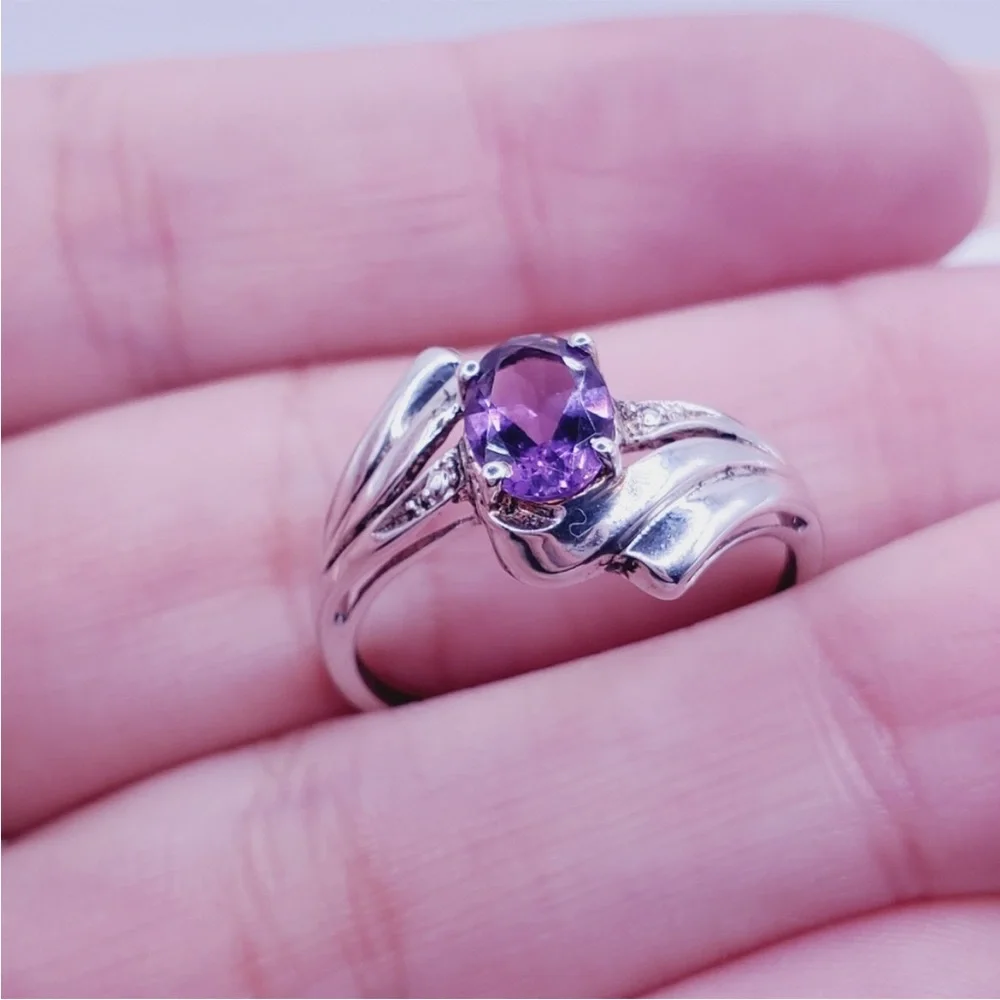 Genuine Oval Purple Amethyst 925 Sterling Silver Design Ring